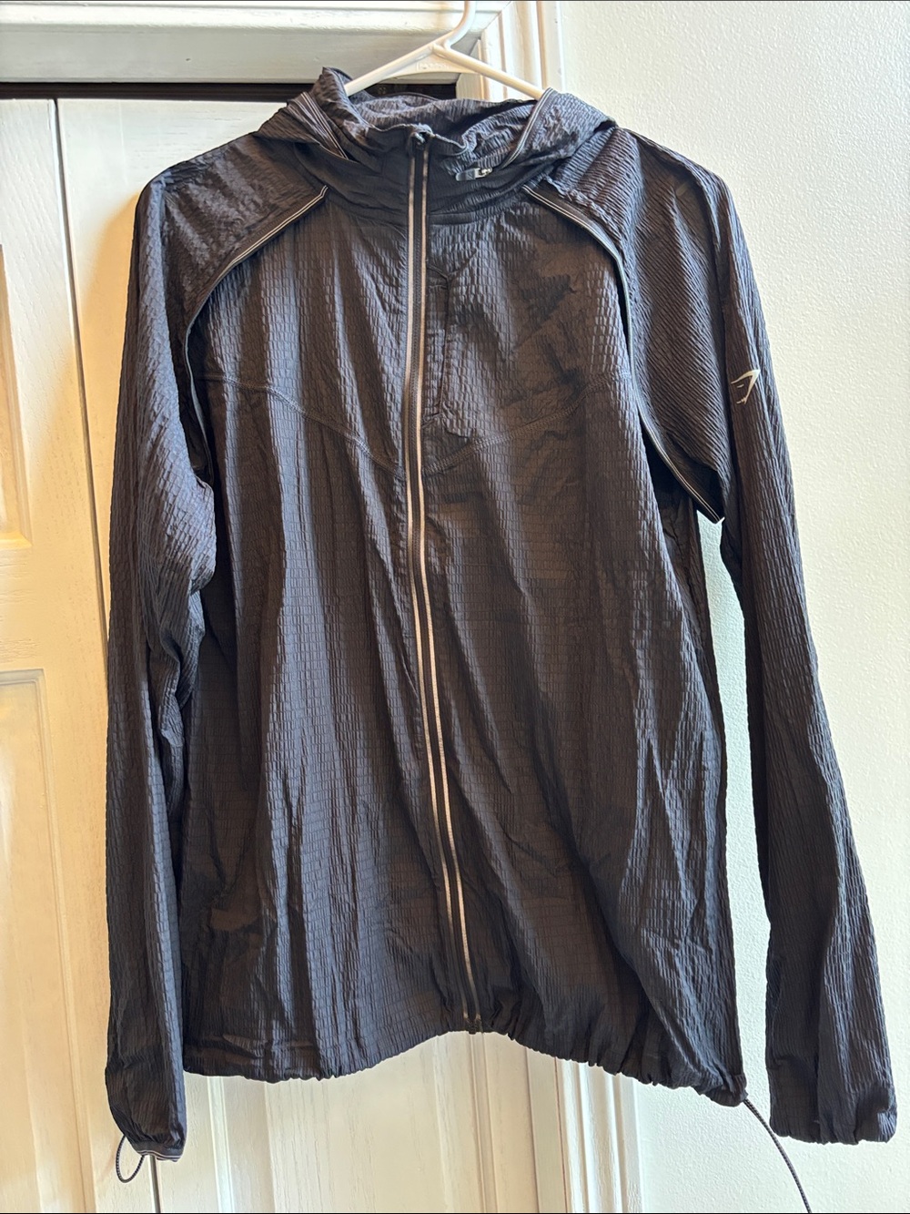 Gymshark Speed Womans Lightweight Black Hooded Windbreaker- Full Zip sz S